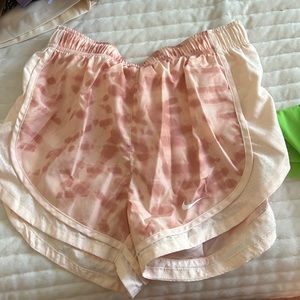 nike peach color athletic shorts size xs
